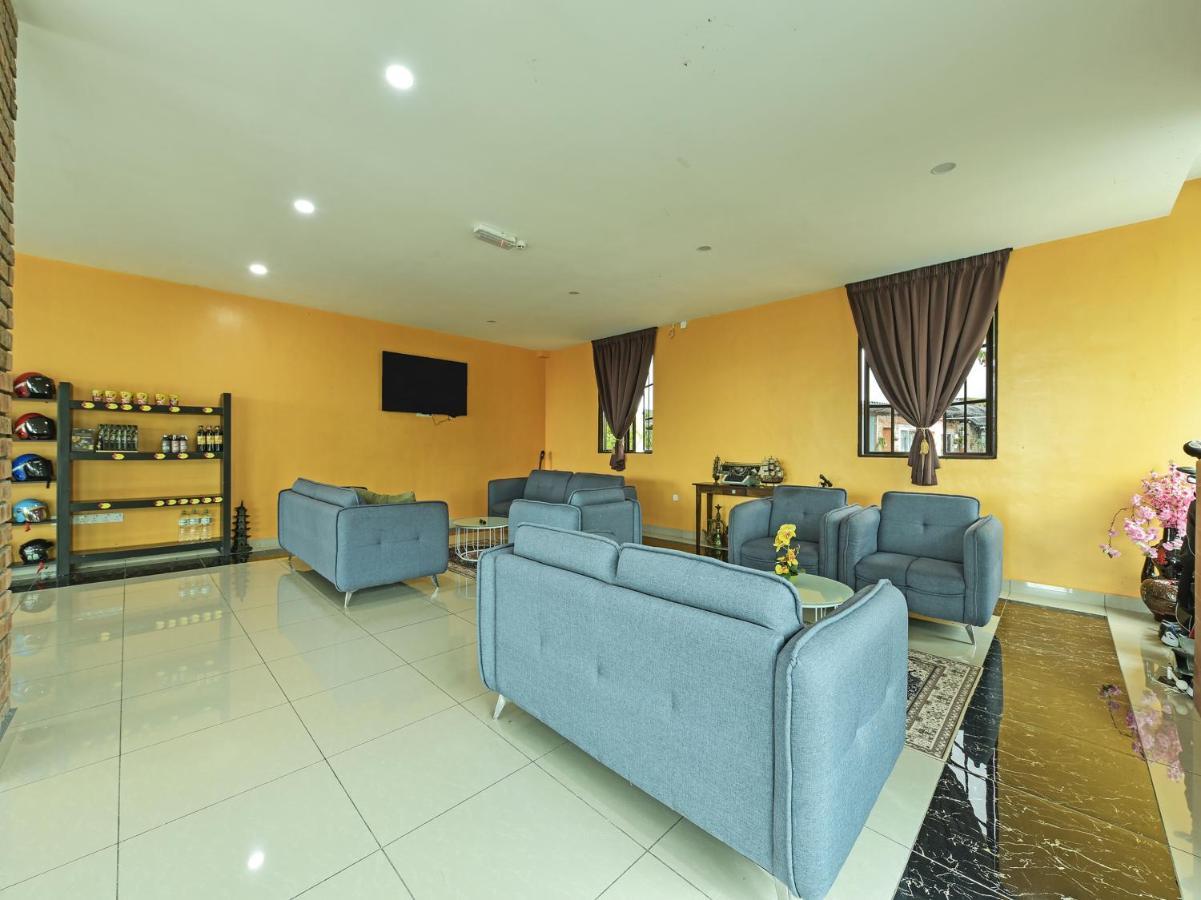 Oyo 90722 D'Puncak Hotel Κάμερον Χάιλαντς Εξωτερικό φωτογραφία